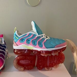 COPY - VaporMAX PLUS